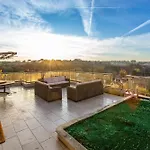 公寓 Spacious Penthouse With St Peter View