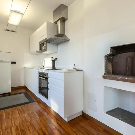 Apartment Spacious Penthouse With St Peter View